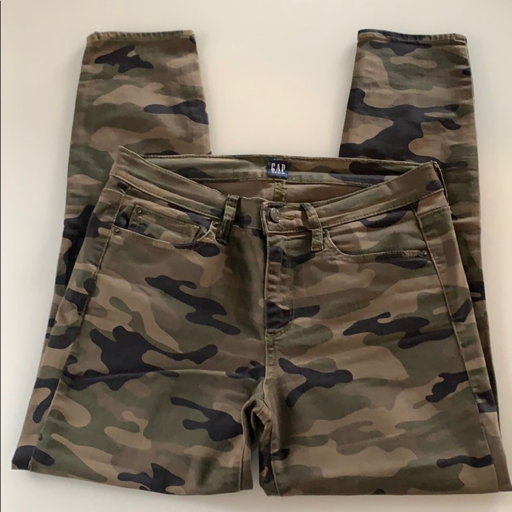GAP cropped Camo Skinny Jeans